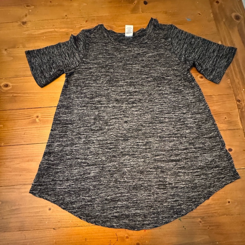 Members mark large Women's‎ Black and Gray Knit Top
